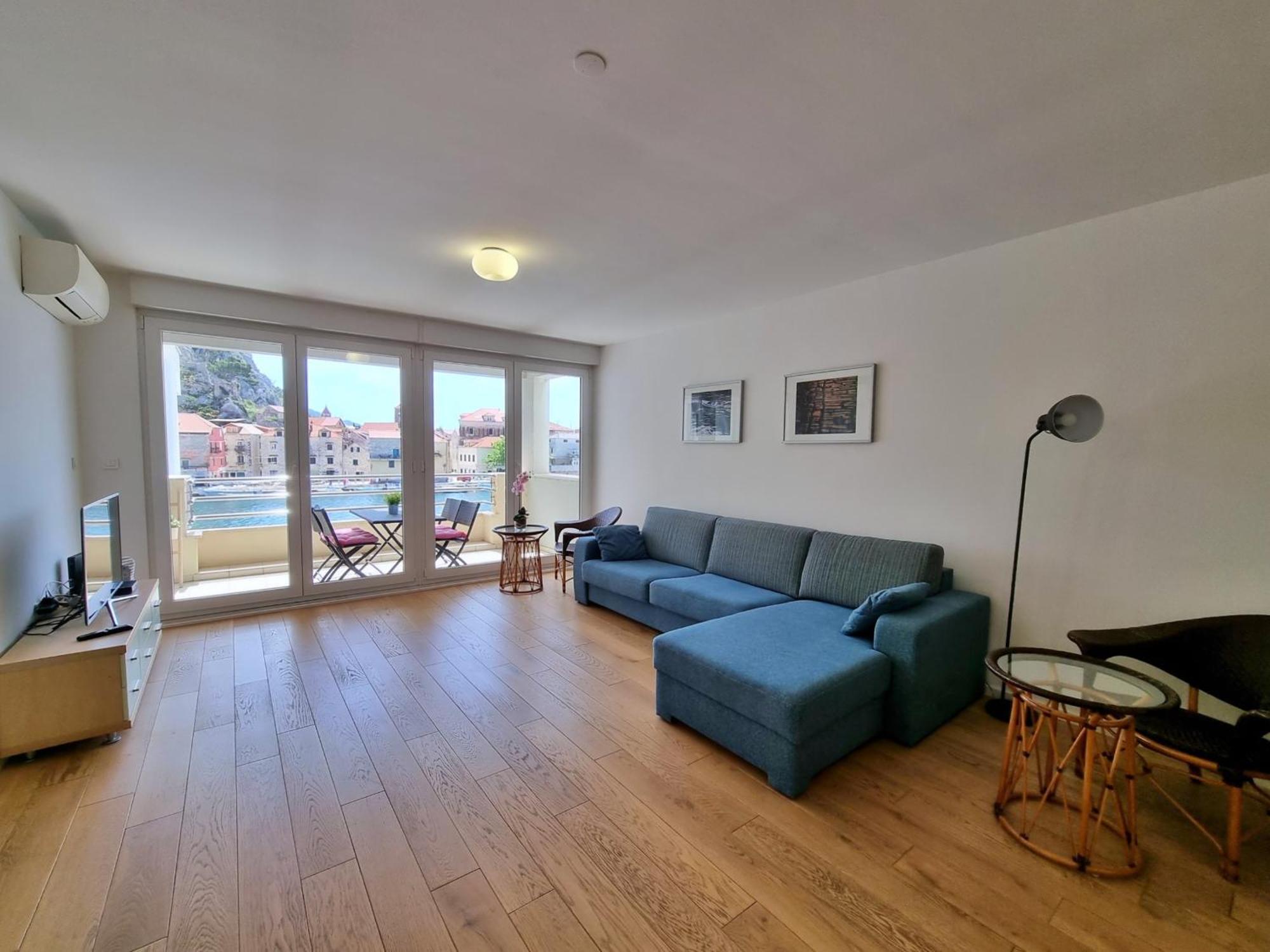 Apartment Mitra Zonata Blue